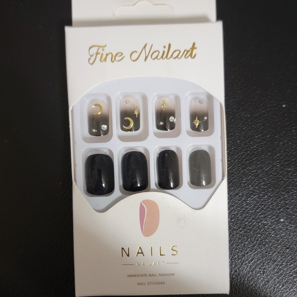 Black Decorative Press on Nails
